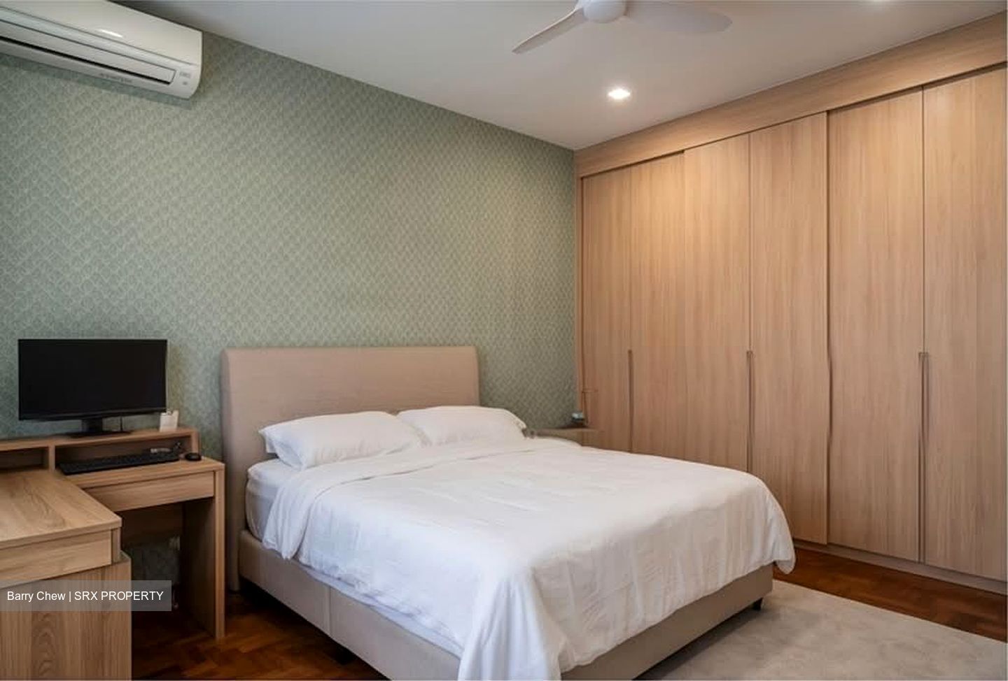 Apollo Gardens (D16), Terrace #561164321